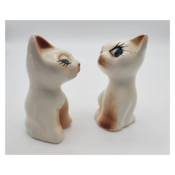 Vintage 1960's Siamese Cat Salt and Pepper Shakers Knick Knacks - Picture 6 of 7
